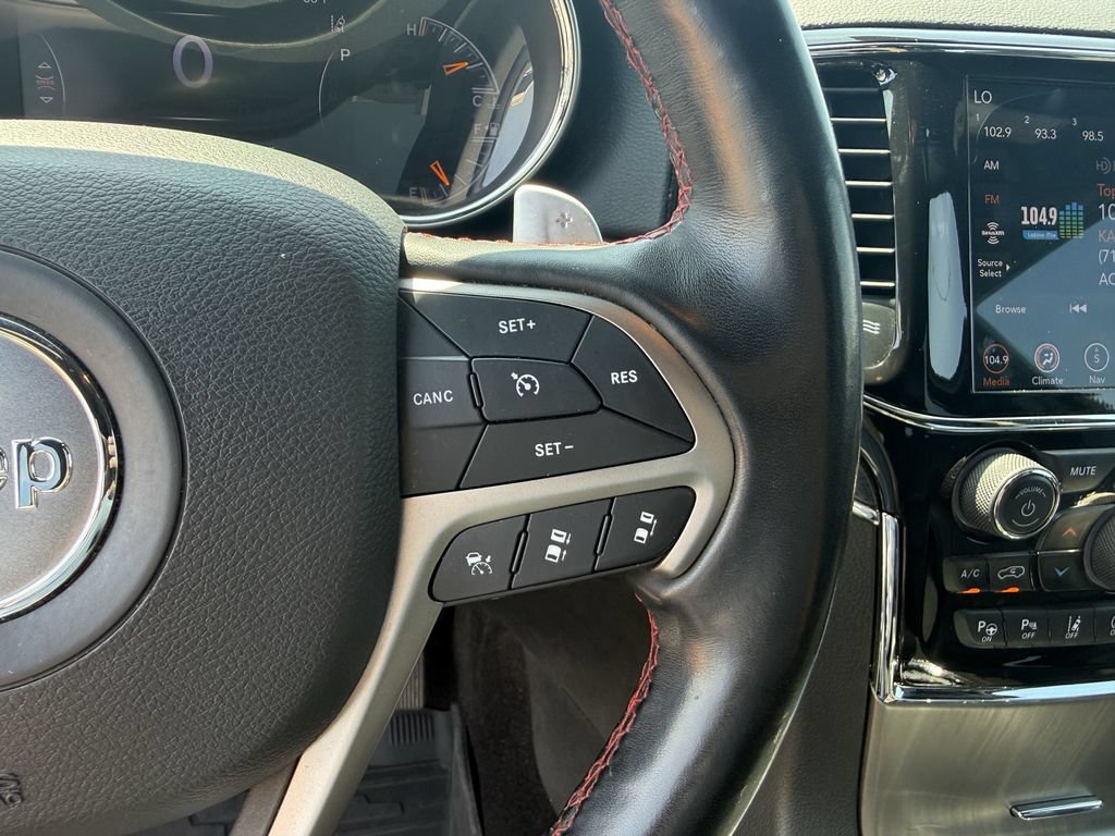 Used 2021 Jeep Grand Cherokee Trailhawk w/ Trailhawk Luxury Group AWD/4WD image 15