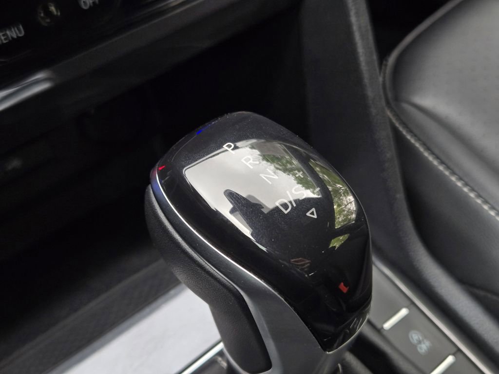 Used 2023 Volkswagen Tiguan SE R-Line image 26