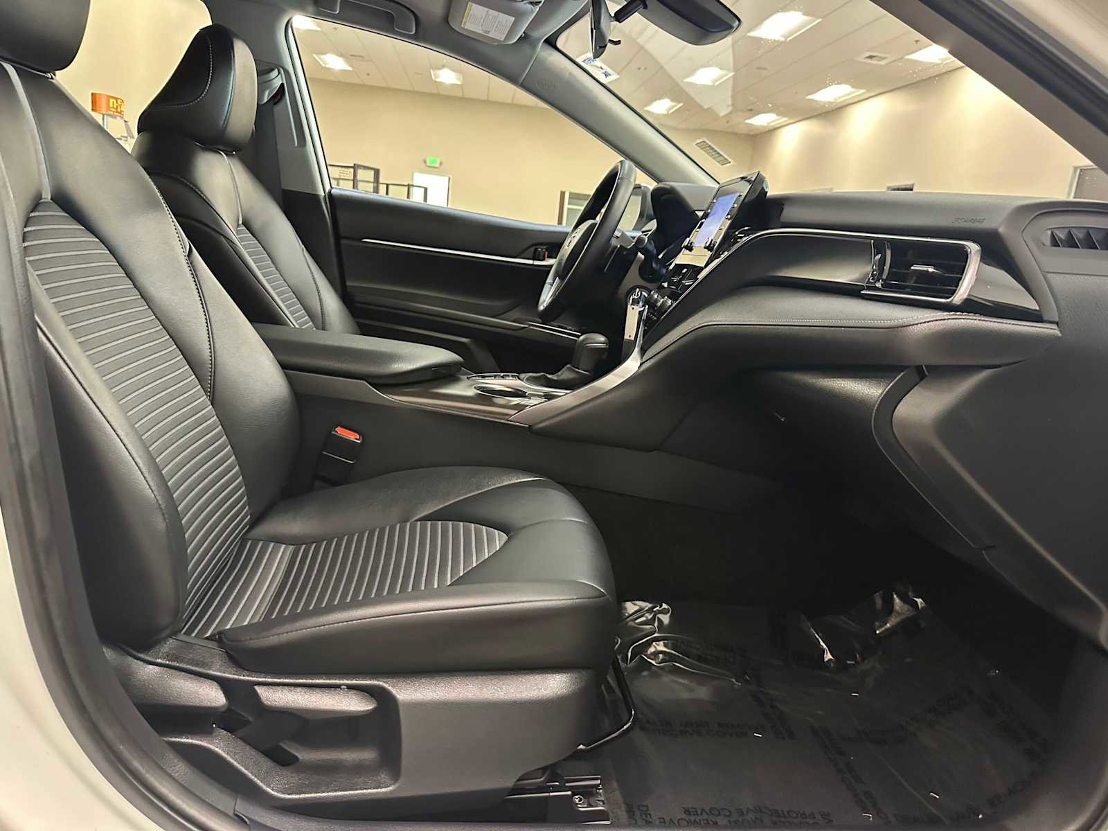 Certified 2023 Toyota Camry SE image 25