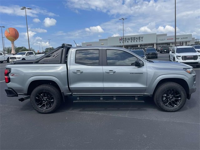New 2025 Chevrolet Colorado Z71 w/ Midnight Edition image 2