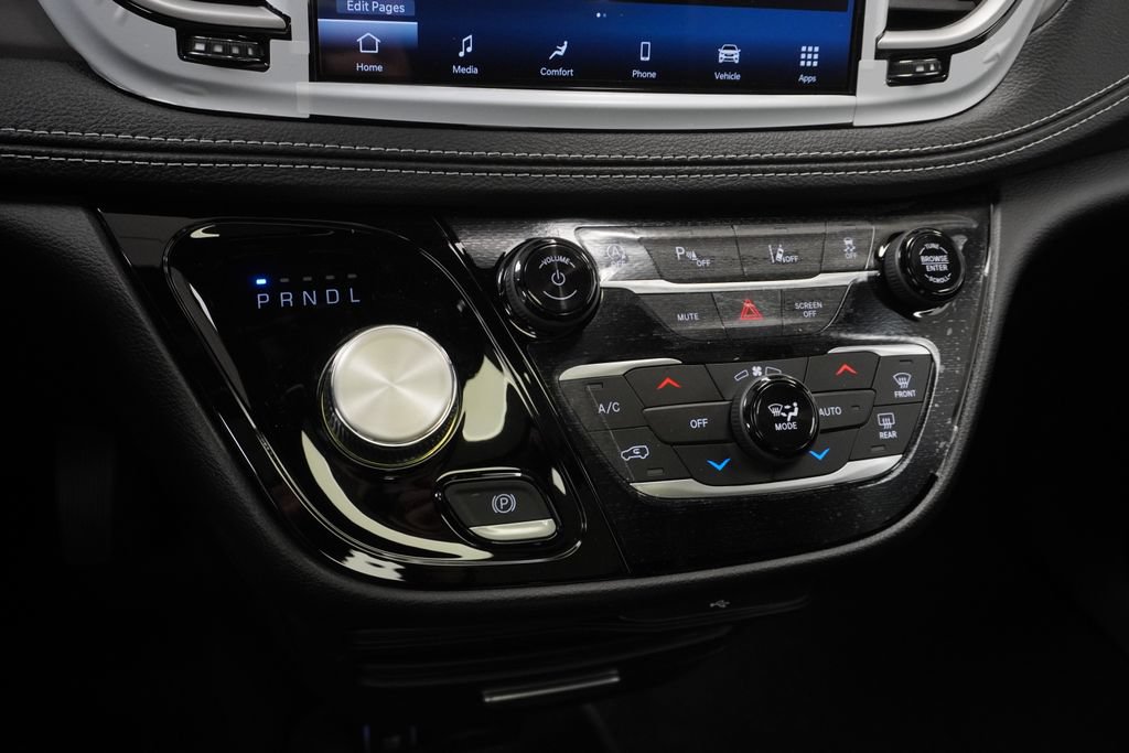 New 2027 Chrysler Pacifica Select AWD/4WD image 25