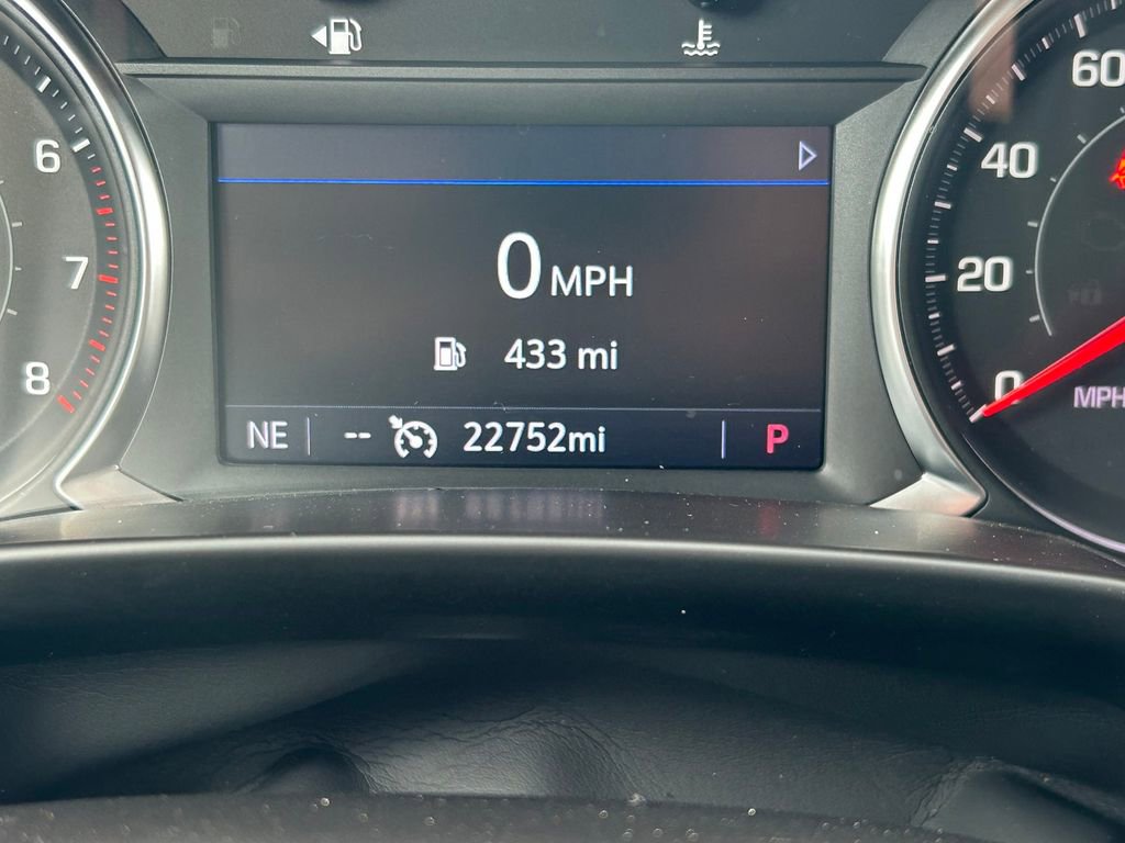 Used 2025 Chevrolet Blazer LT FWD image 33