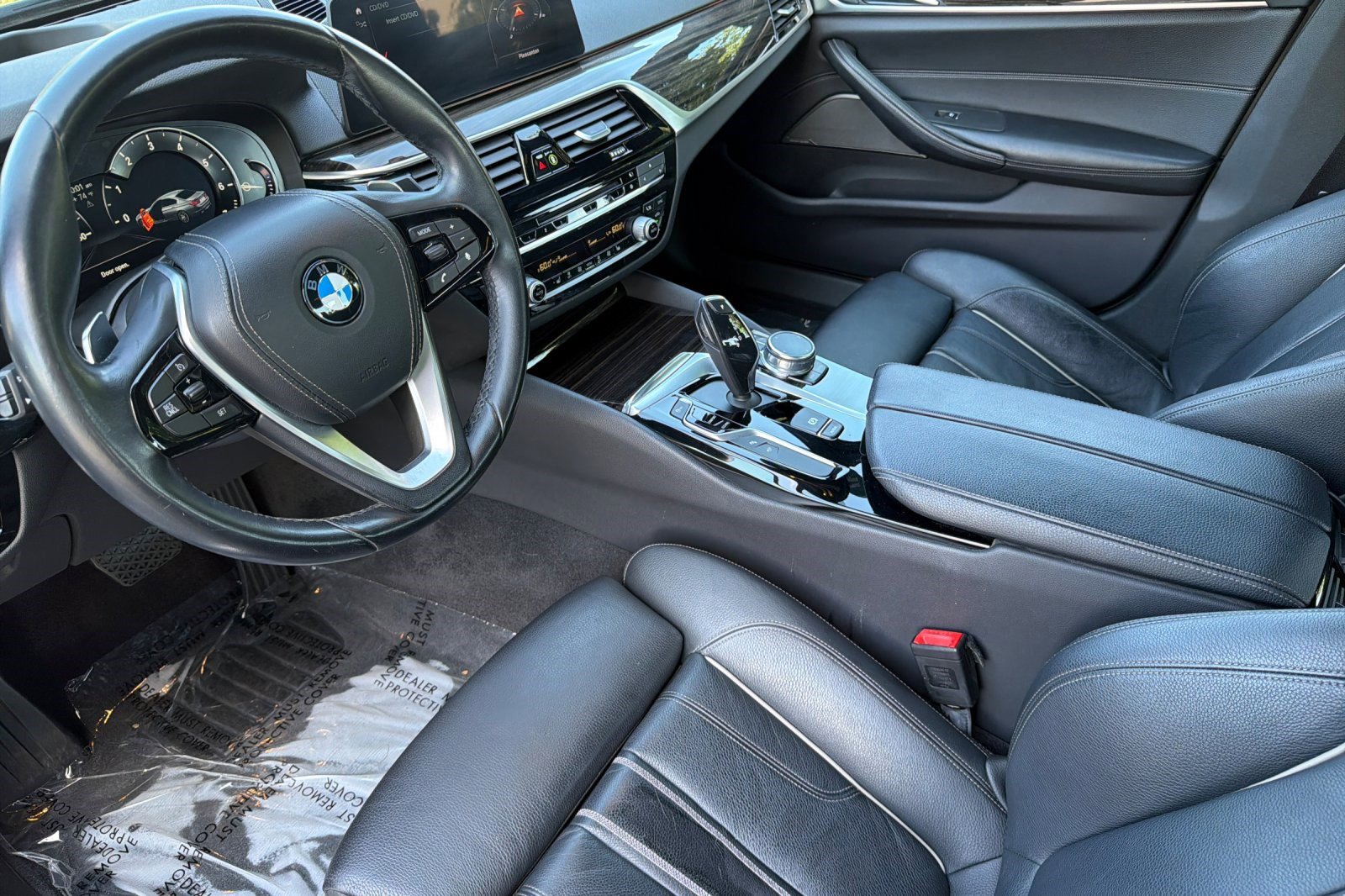 Used 2017 BMW 530i RWD image 11