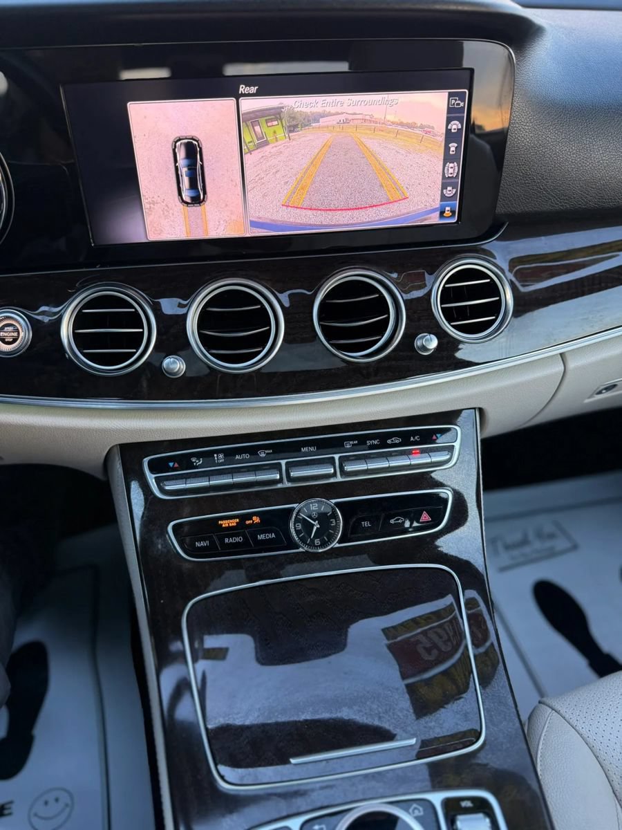 Used 2019 Mercedes-Benz E 300 image 12