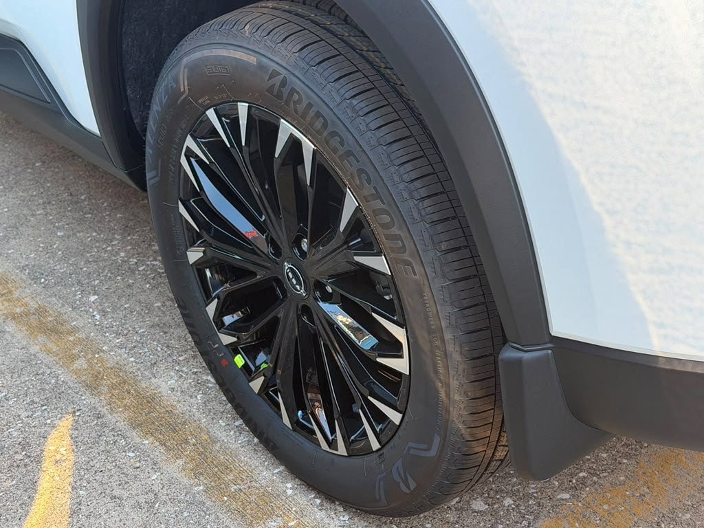 New 2026 Nissan Rogue Dark Armor FWD image 25