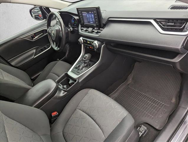 Used 2021 Toyota RAV4 XLE w/ XLE Grade Weather Package image 20
