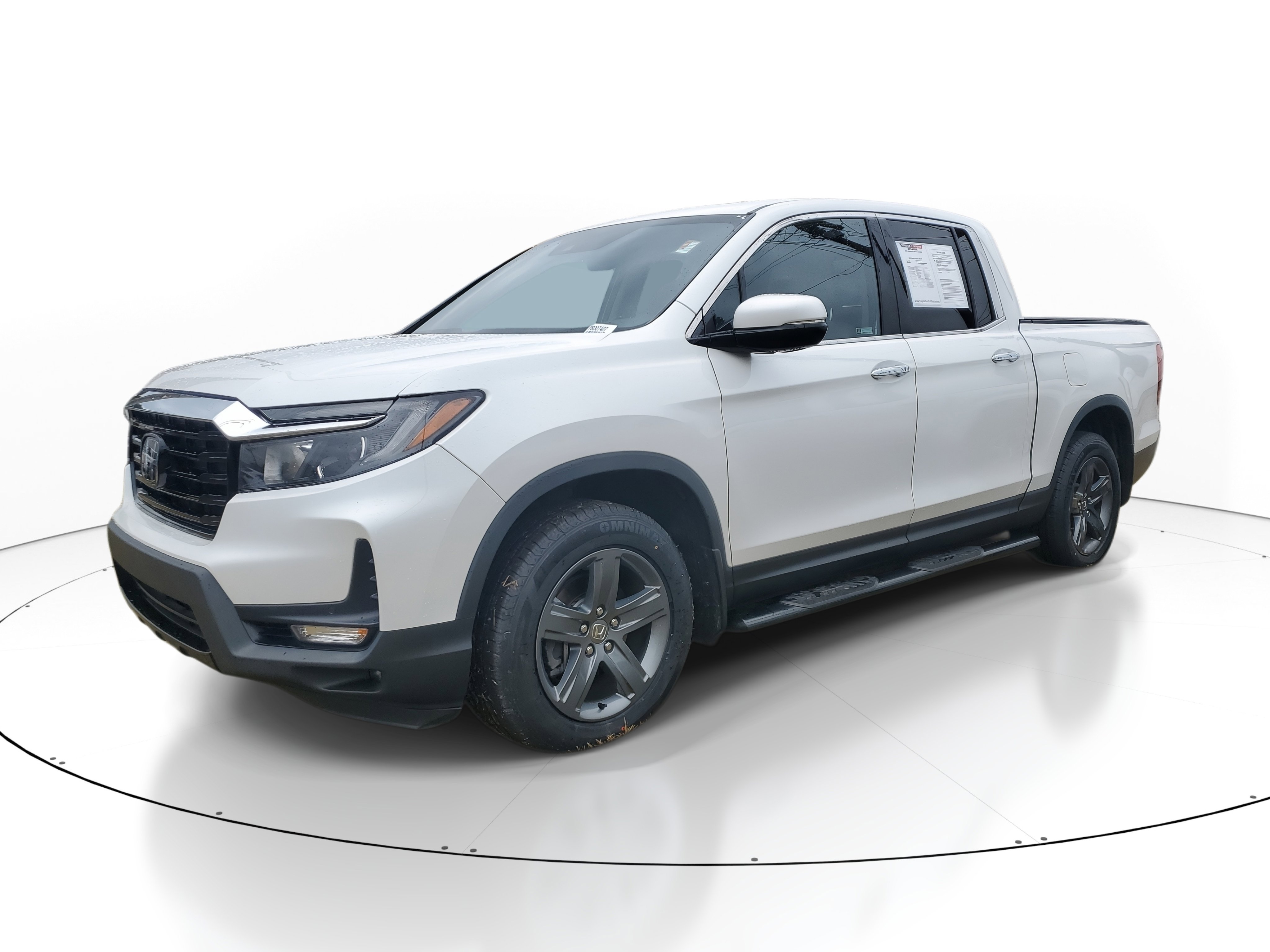 Used 2023 Honda Ridgeline RTL-E image 3