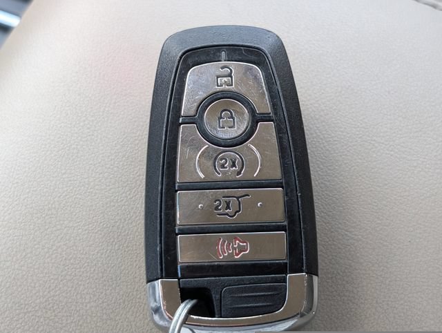 Used 2020 Lincoln Corsair FWD w/ Equipment Group 101A image 33