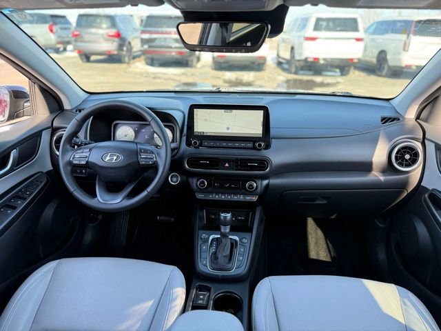 Used 2023 Hyundai Kona Limited image 2
