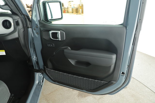 New 2026 Jeep Gladiator Sport image 2