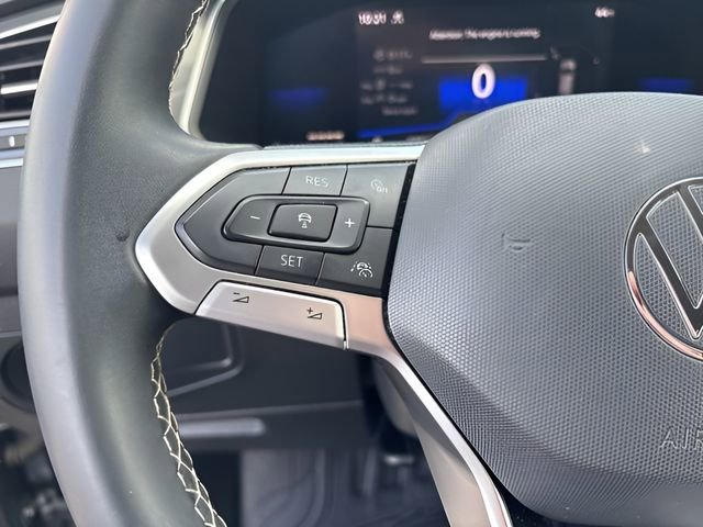 Used 2022 Volkswagen Tiguan SE image 19