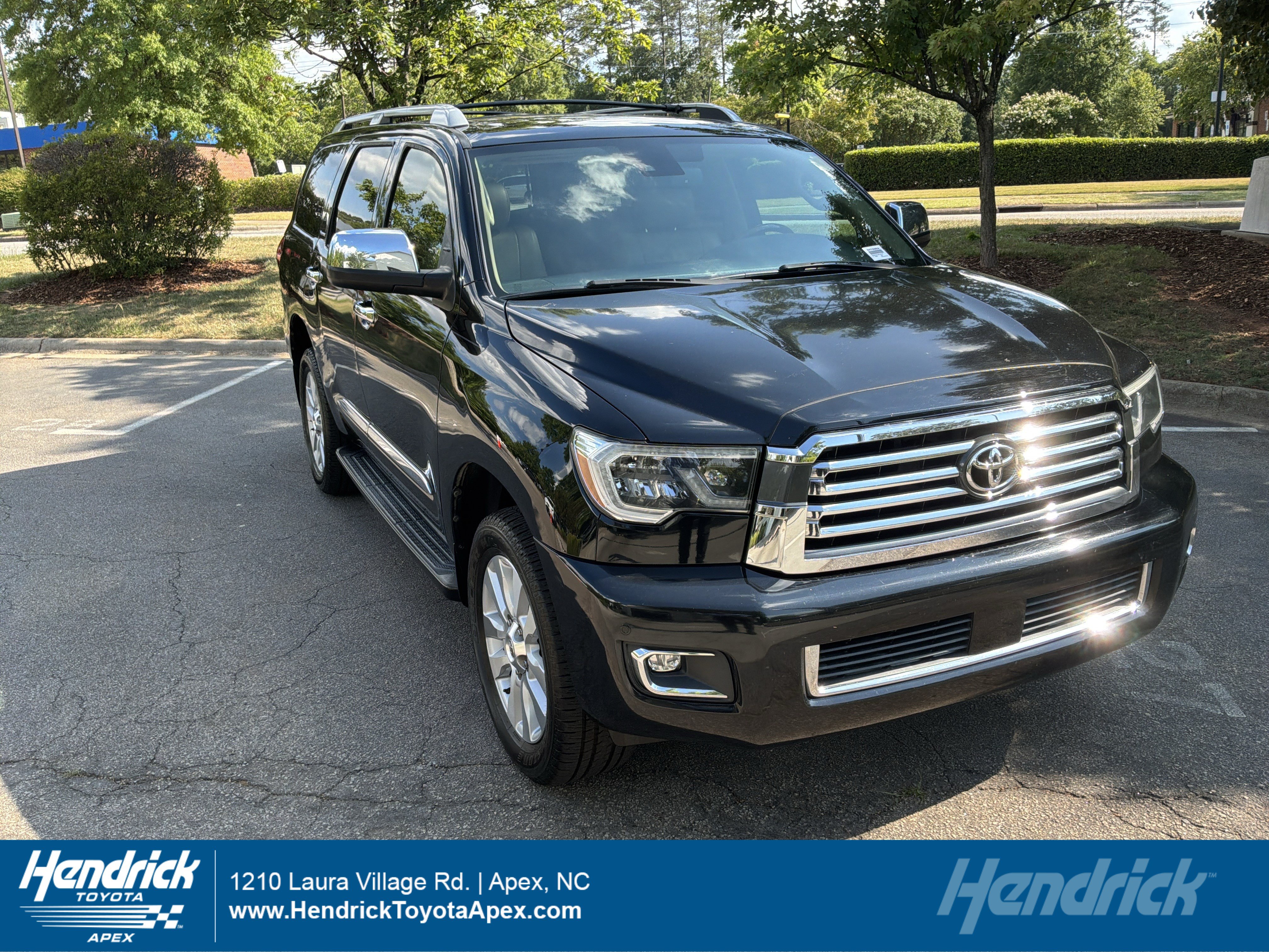 Used 2018 Toyota Sequoia Platinum AWD/4WD image 1