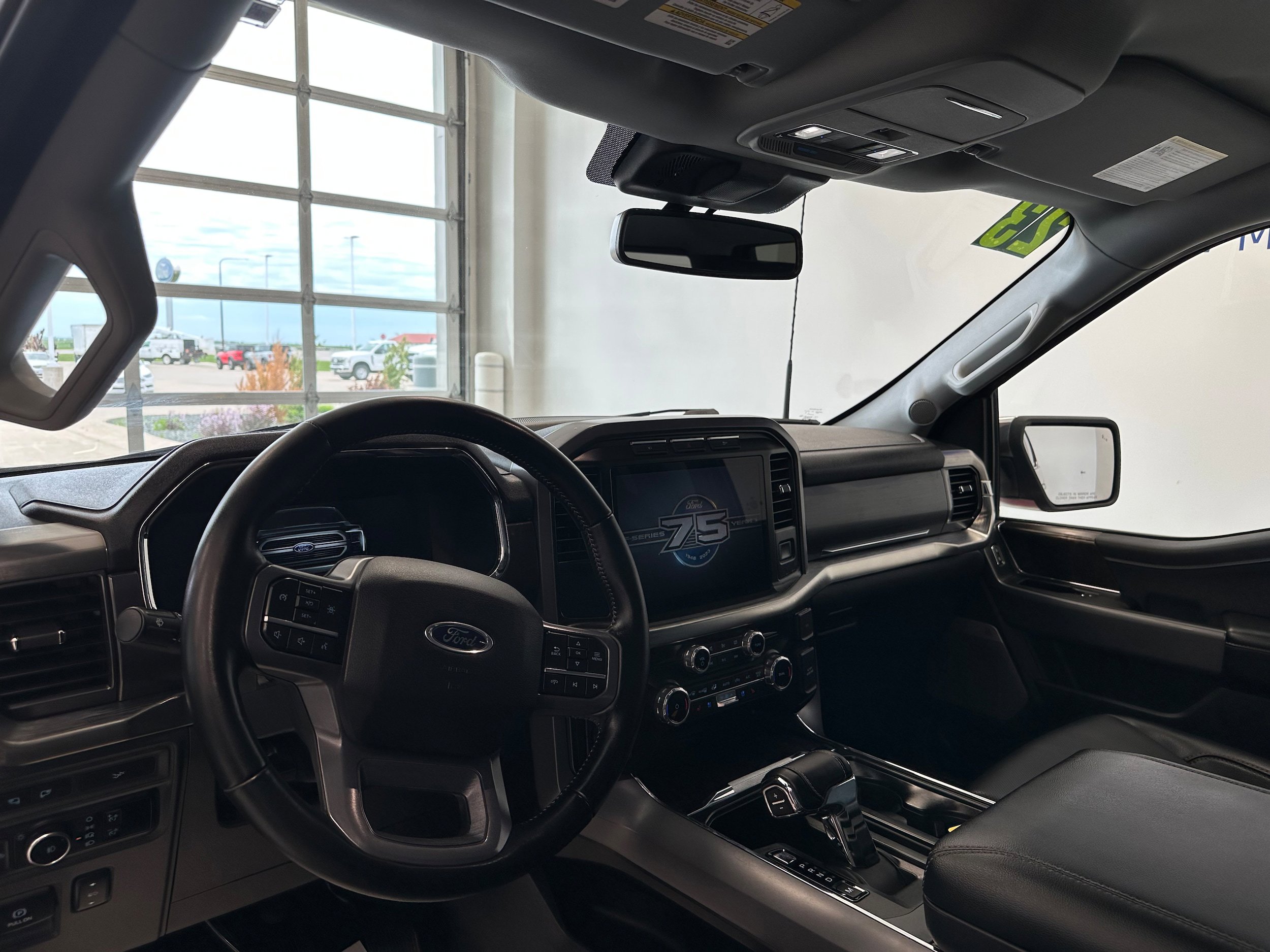 Used 2023 Ford F150 Lariat image 9