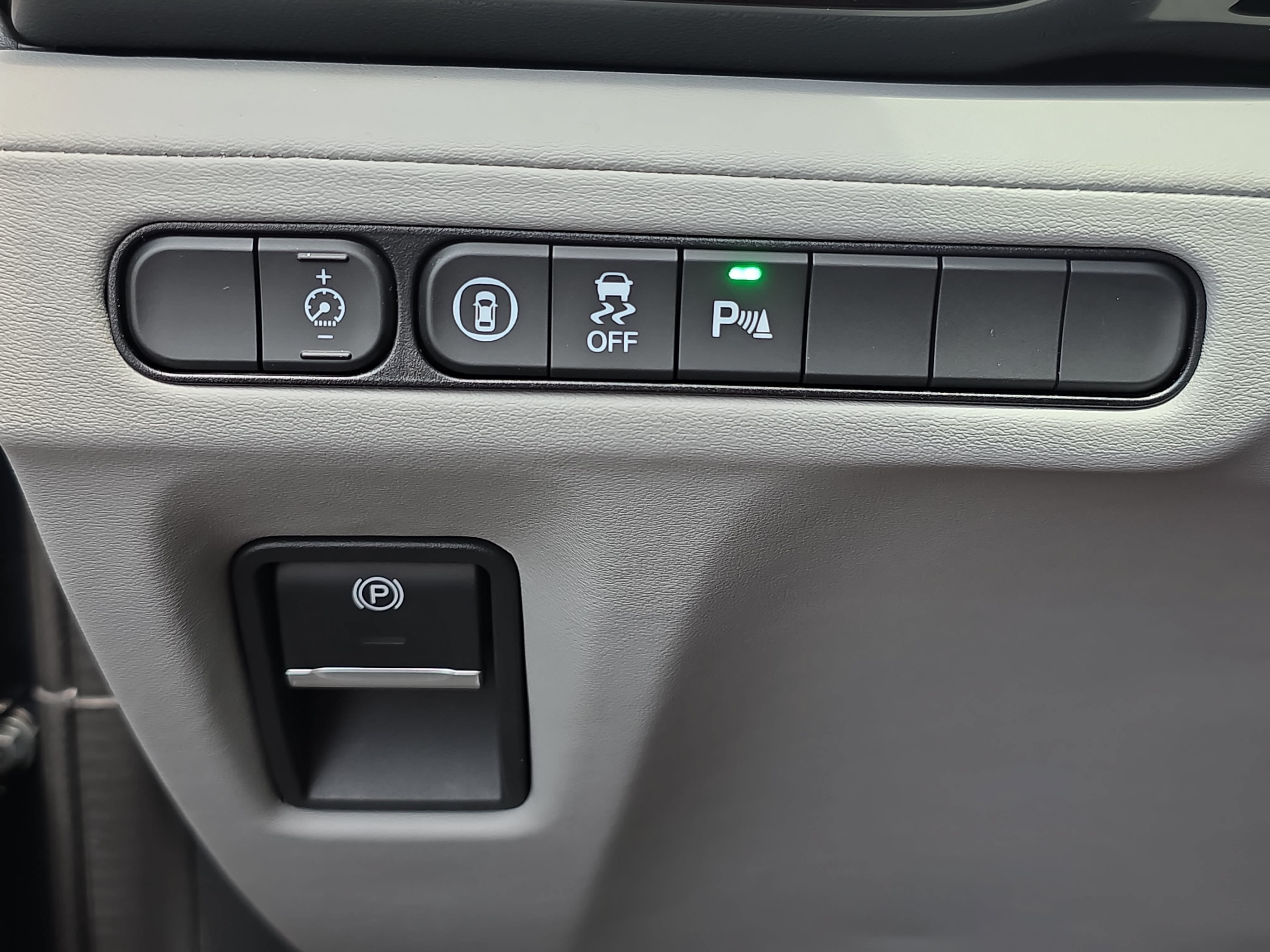 Certified 2025 Acura MDX SH-AWD w/ Technology Package image 26