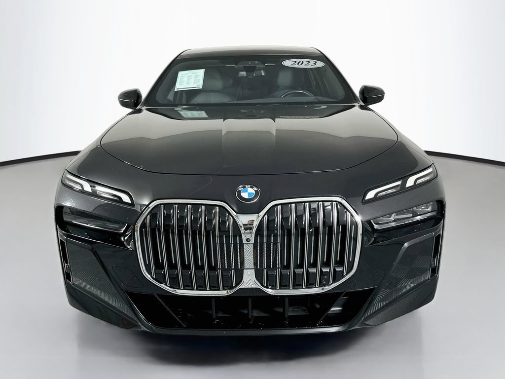Used 2023 BMW 740i RWD image 6