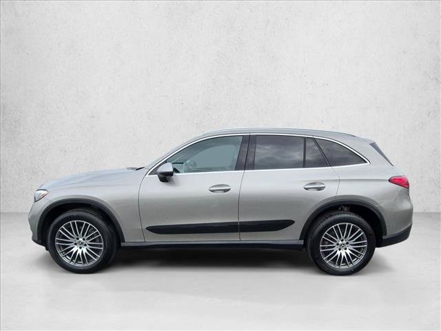 Used 2023 Mercedes-Benz GLC 300 image 9