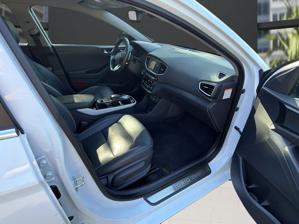 Used 2019 Hyundai Ioniq Limited FWD image 18