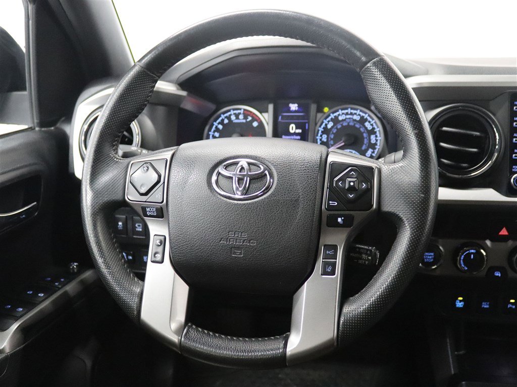 Used 2021 Toyota Tacoma Limited AWD/4WD image 23