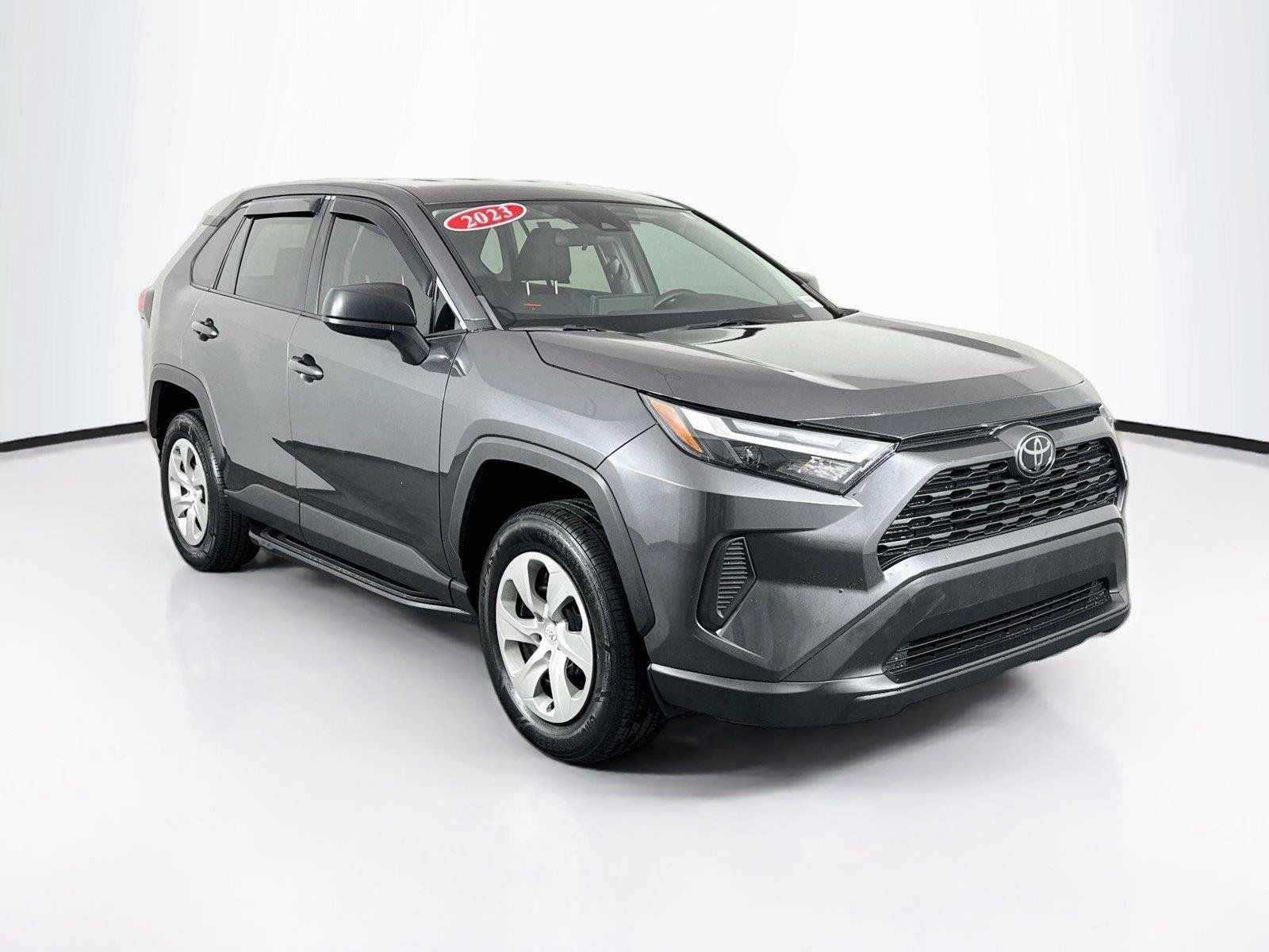 Used 2023 Toyota RAV4 LE FWD image 8