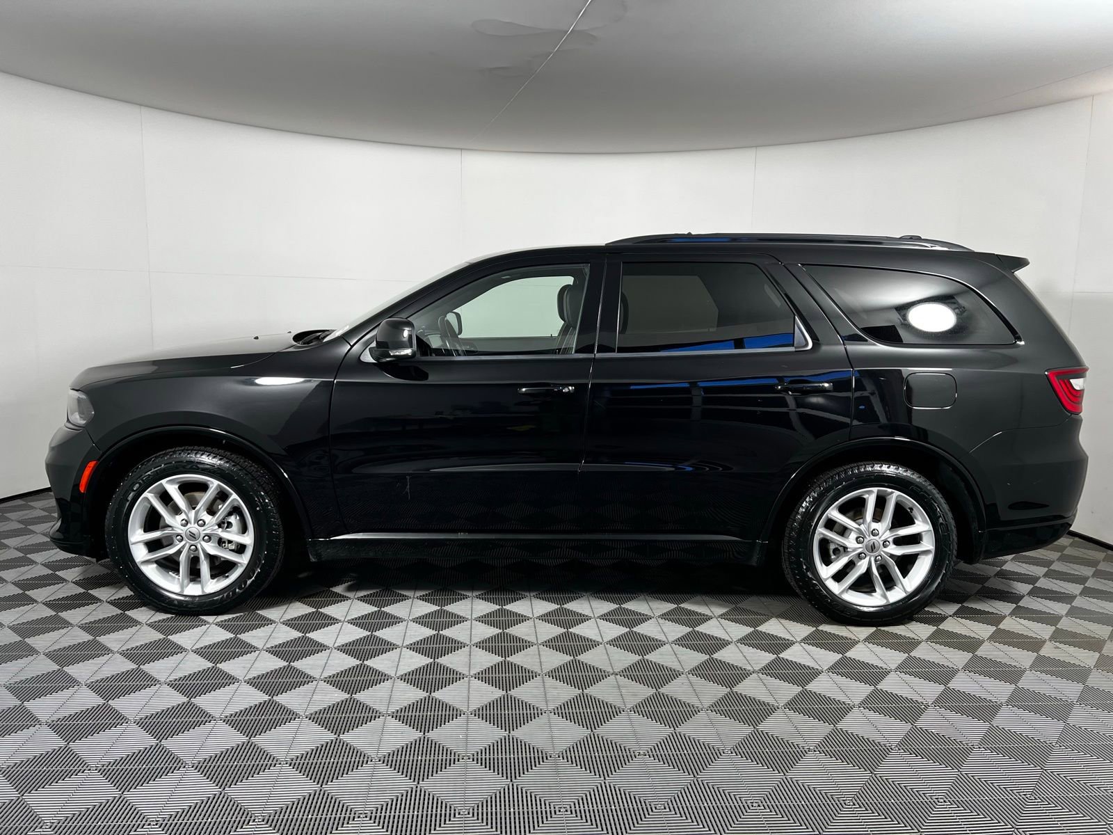 Used 2024 Dodge Durango GT image 8