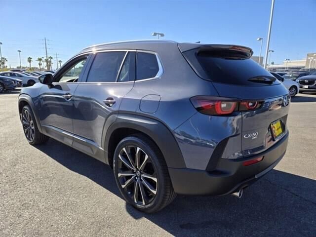Used 2025 MAZDA CX-50 AWD 2.5 S w/ Premium Plus Pkg image 4