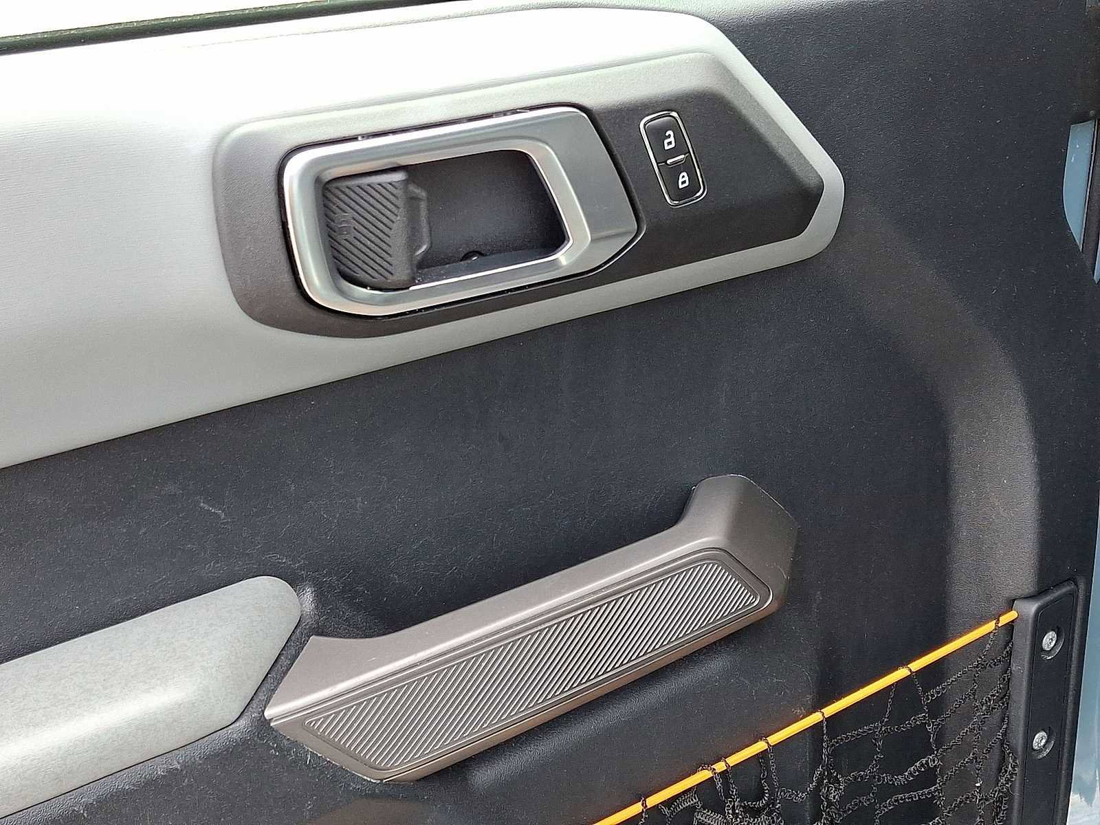 Used 2023 Ford Bronco Badlands image 28