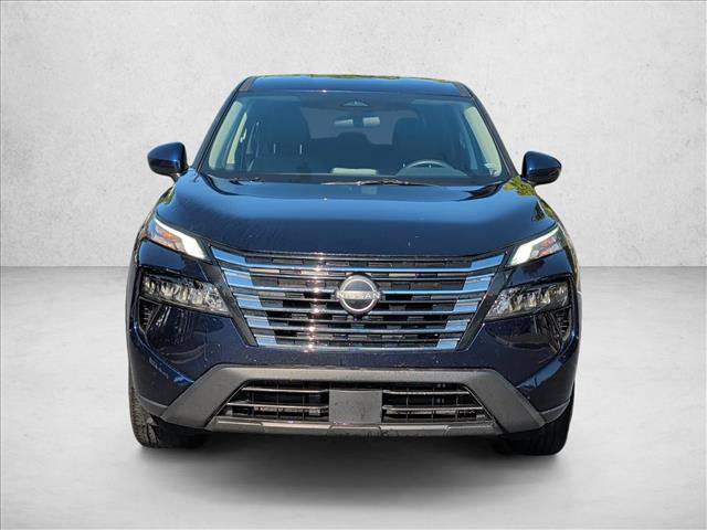 Used 2026 Nissan Rogue SV AWD/4WD image 2