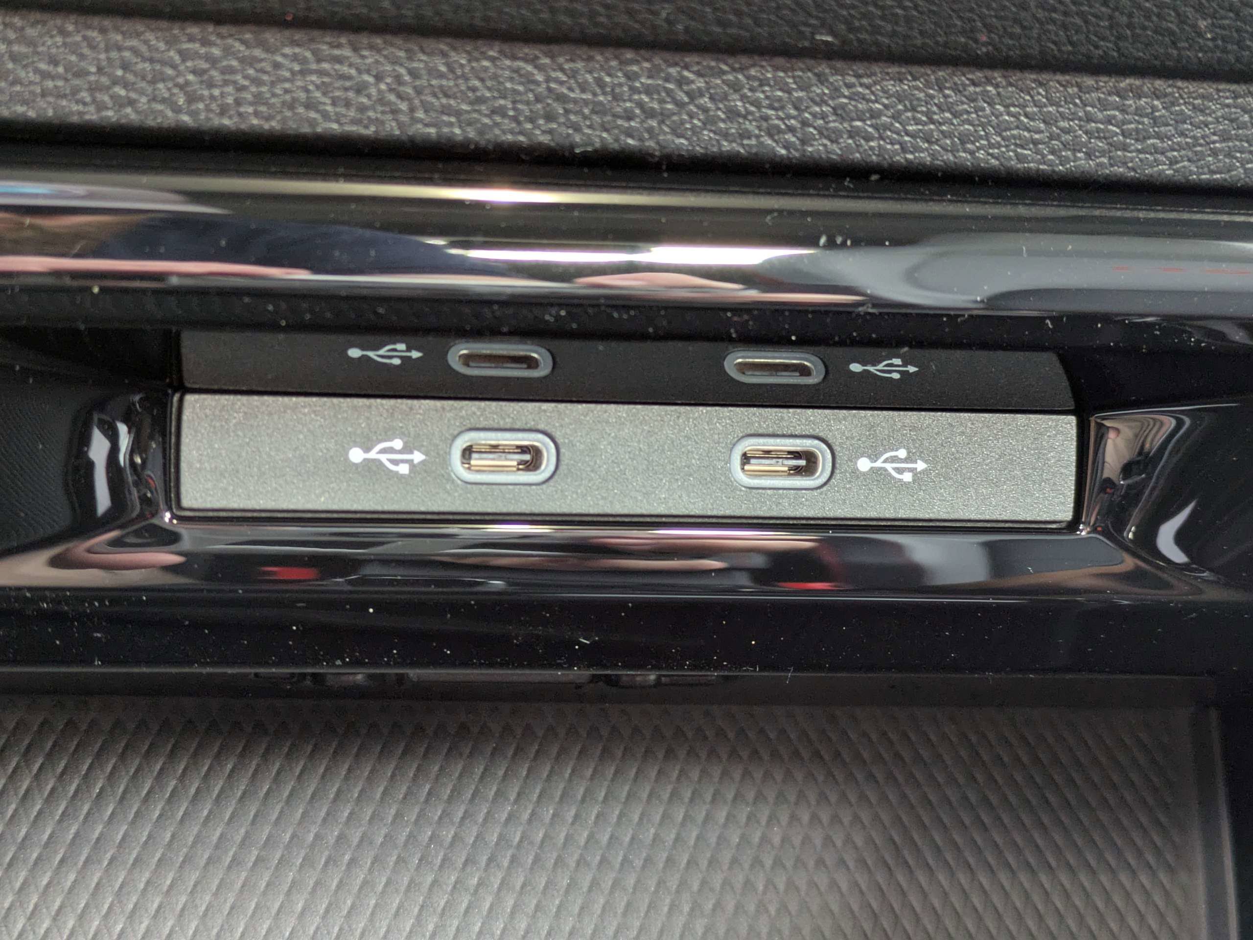 New 2026 Volkswagen GTI SE FWD image 27