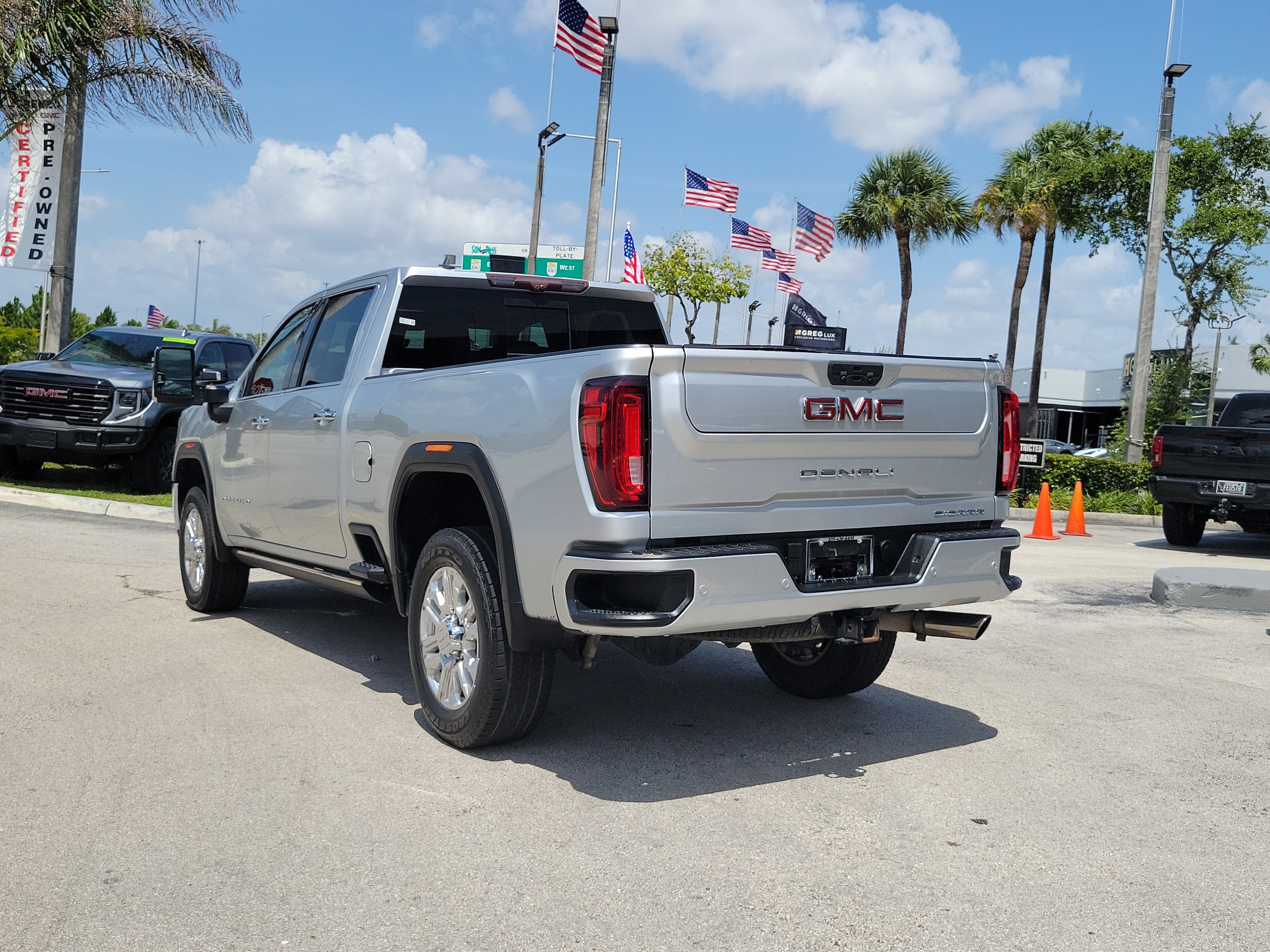 Used 2021 GMC Sierra 2500 Denali w/ Denali Ultimate Package AWD/4WD image 7