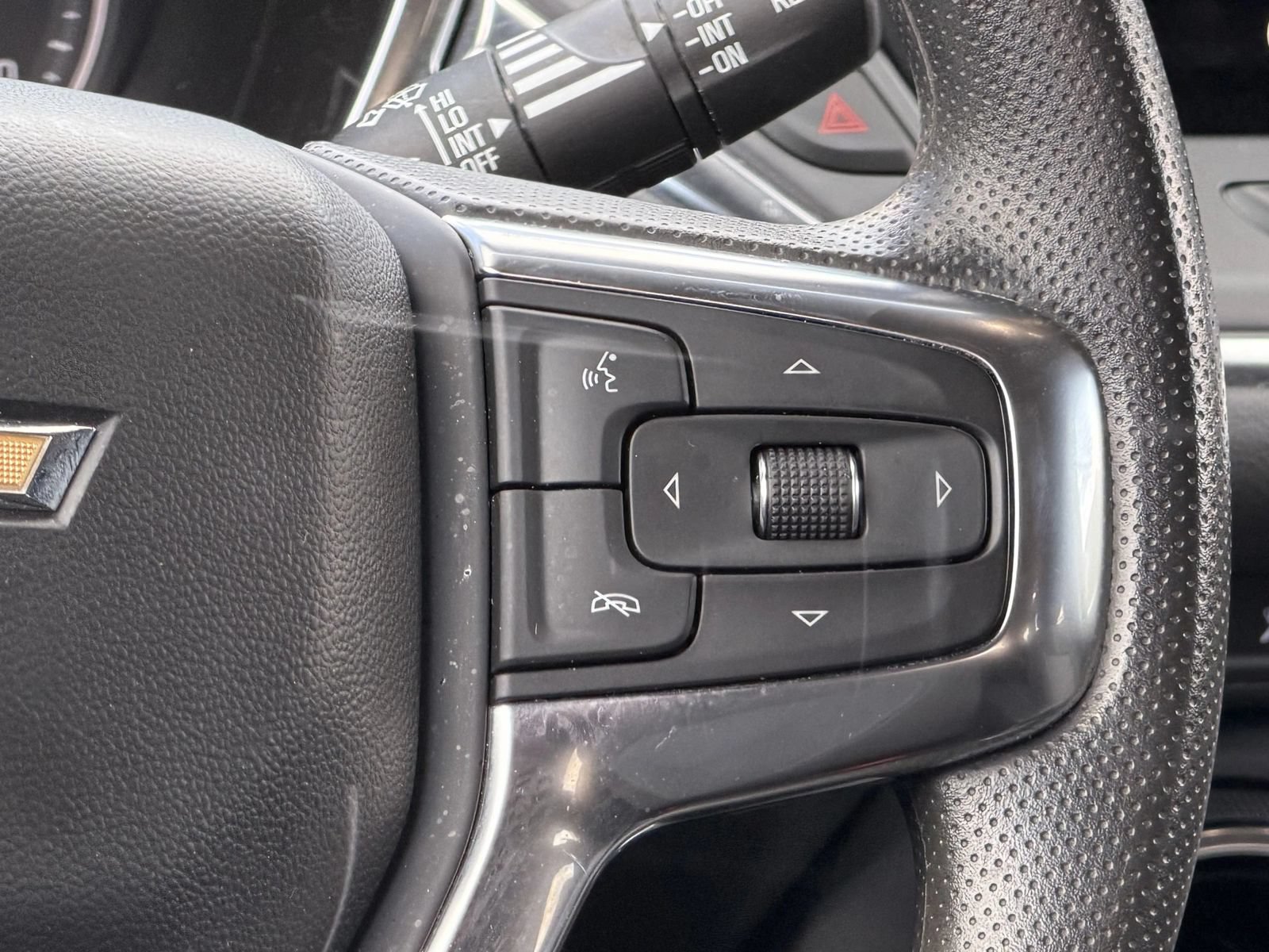 Used 2025 Chevrolet Blazer LT AWD/4WD image 12