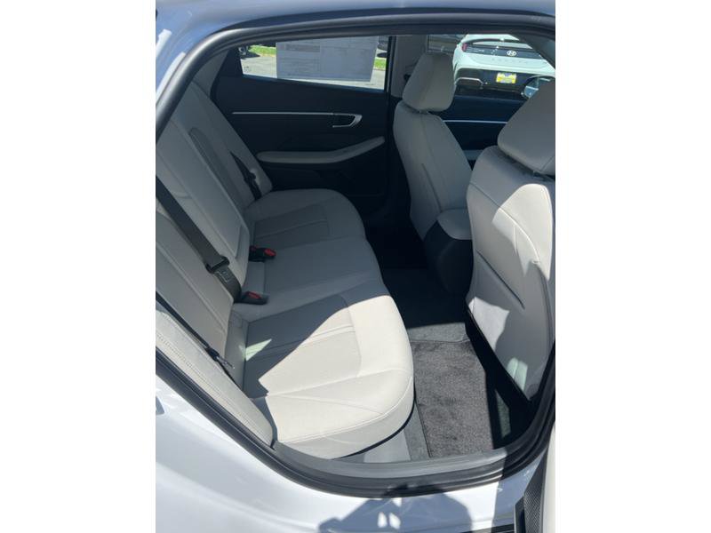 New 2024 Hyundai Sonata SEL image 18