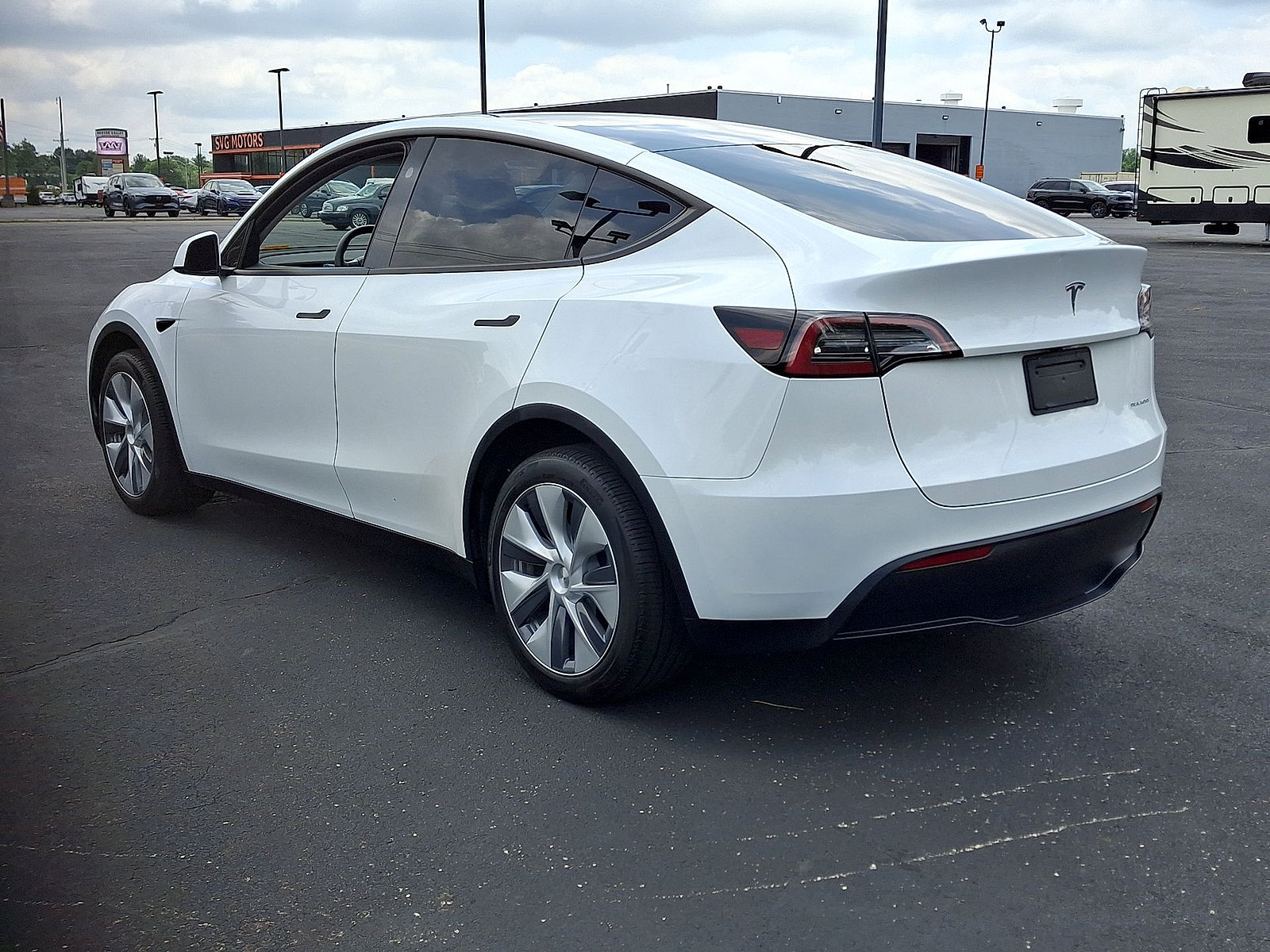 Used 2023 Tesla Model Y Long Range AWD/4WD image 21