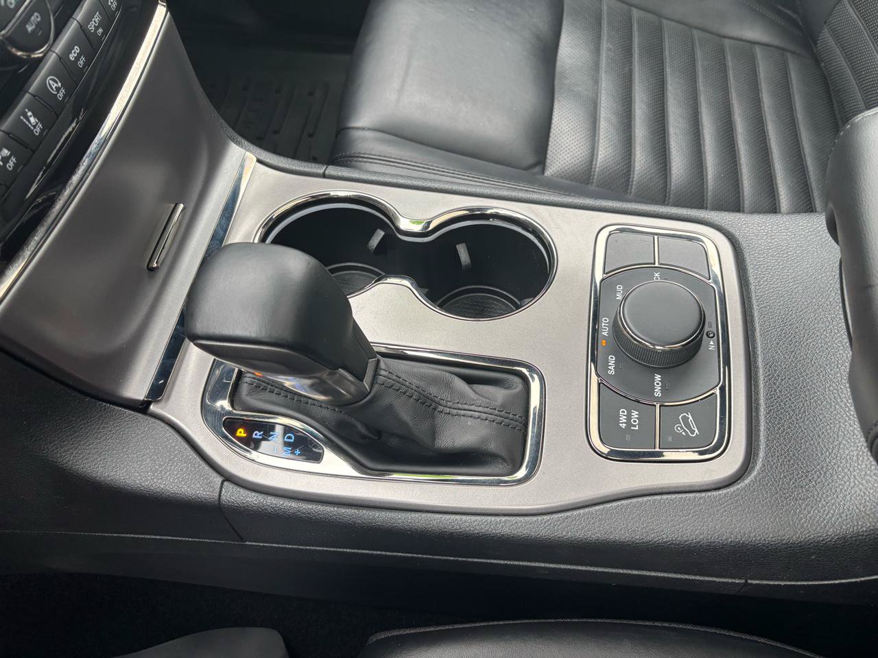 Used 2021 Jeep Grand Cherokee Limited X AWD/4WD image 27