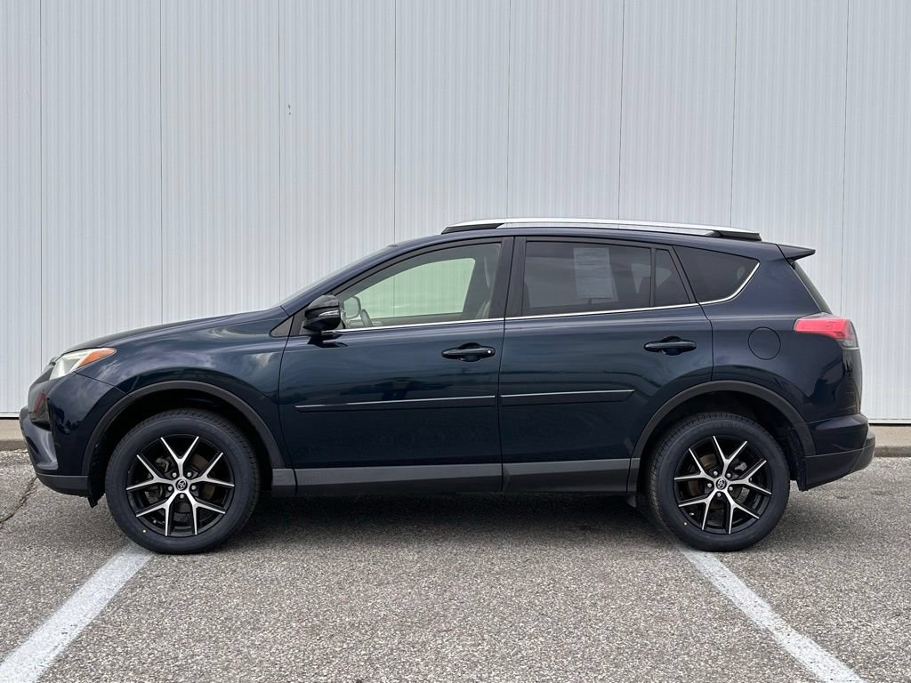 Used 2018 Toyota RAV4 SE w/ Power Extra Value Package AWD/4WD image 2