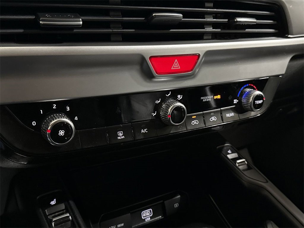 Used 2020 Kia Telluride S w/ S 8 Passenger Seating Package image 15