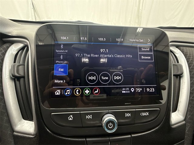 Used 2023 Chevrolet Malibu LT image 16