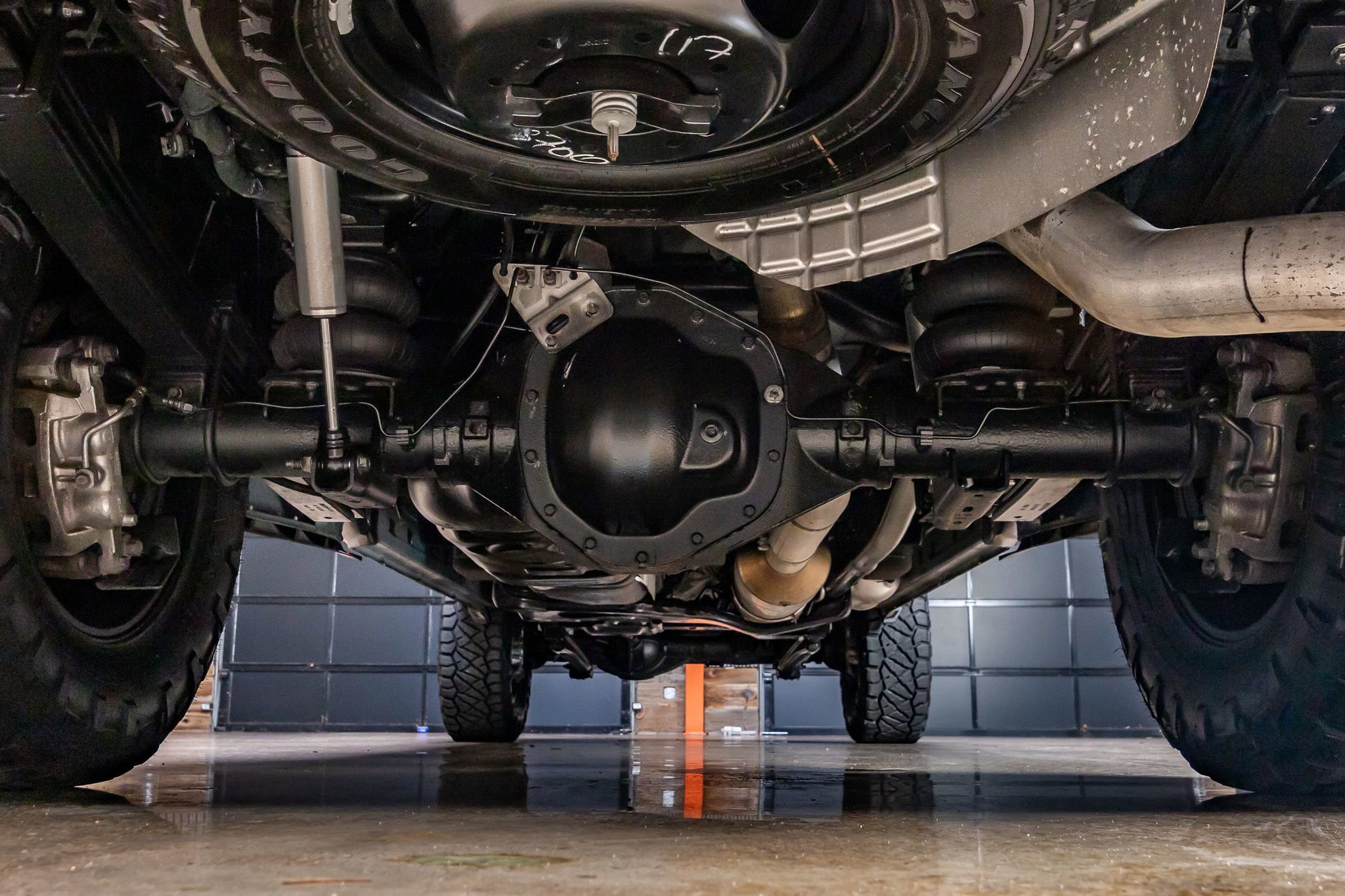 Used 2024 RAM 3500 Limited w/ Towing Technology Group image 15