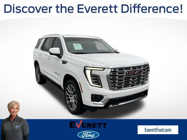 Used 2025 GMC Yukon Denali w/ Sun & Power Step Package