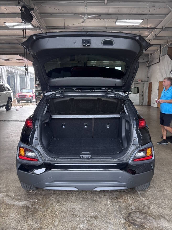 Used 2020 Hyundai Kona SE AWD/4WD image 9