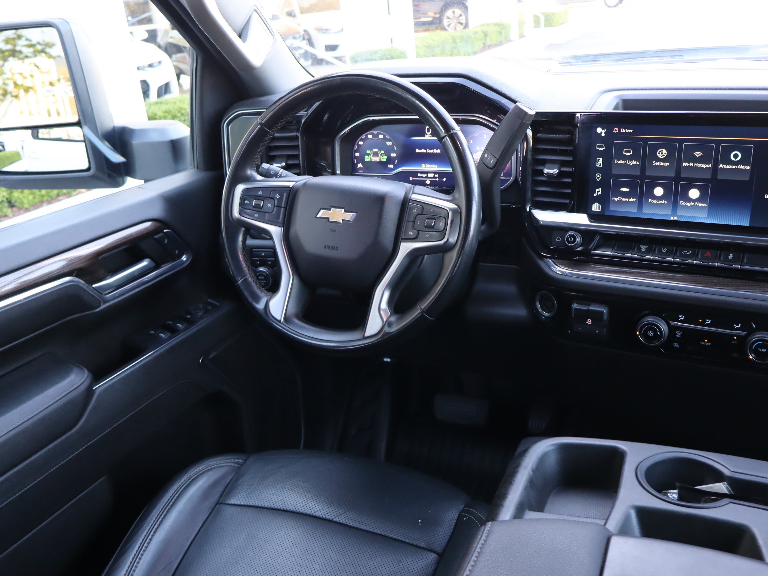 Used 2024 Chevrolet Silverado 3500 LT AWD/4WD image 16