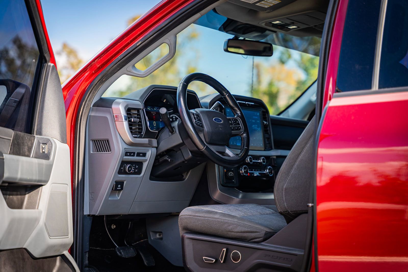 Used 2021 Ford F150 XLT w/ Equipment Group 302A High image 18