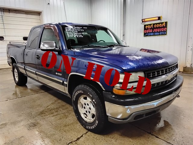Used 2001 Chevrolet Silverado 1500 LS w/ Off-Road Chassis Pkg AWD/4WD image 1