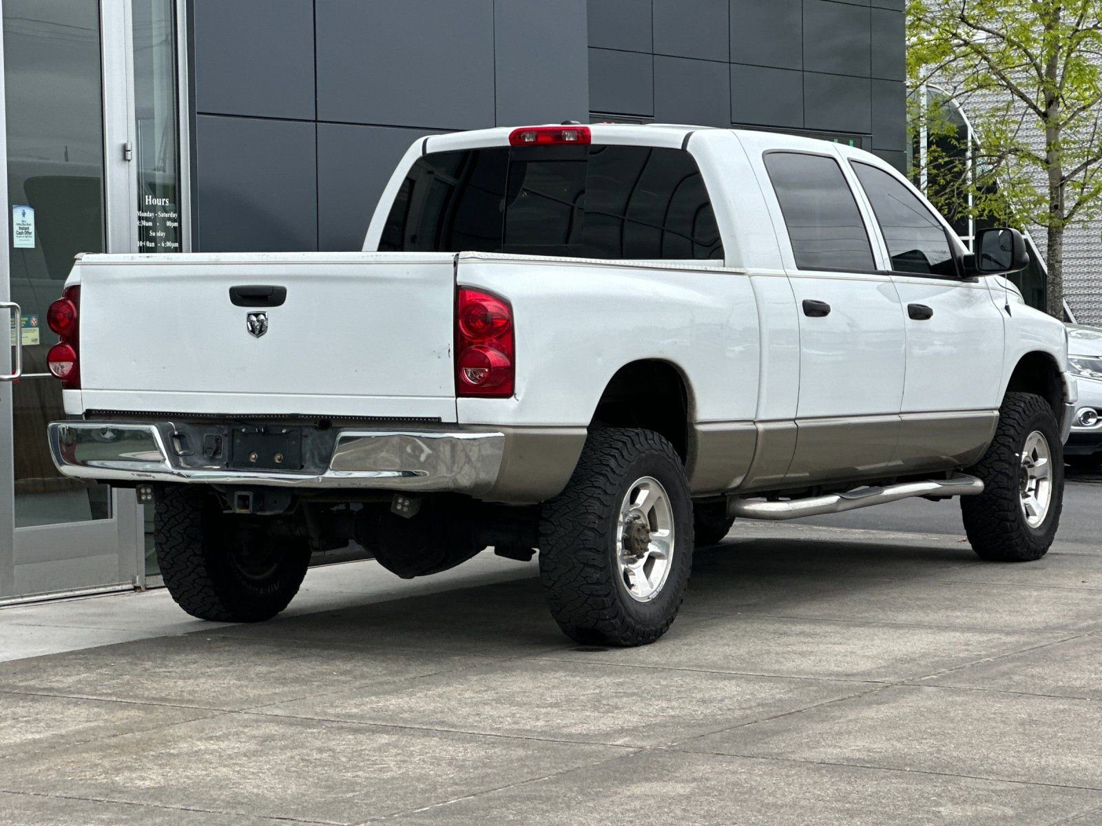 Used 2009 Dodge Ram 2500 Truck SLT AWD/4WD image 3