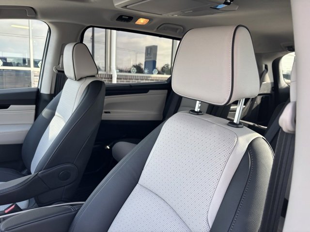 Certified 2026 Honda Odyssey Elite image 13