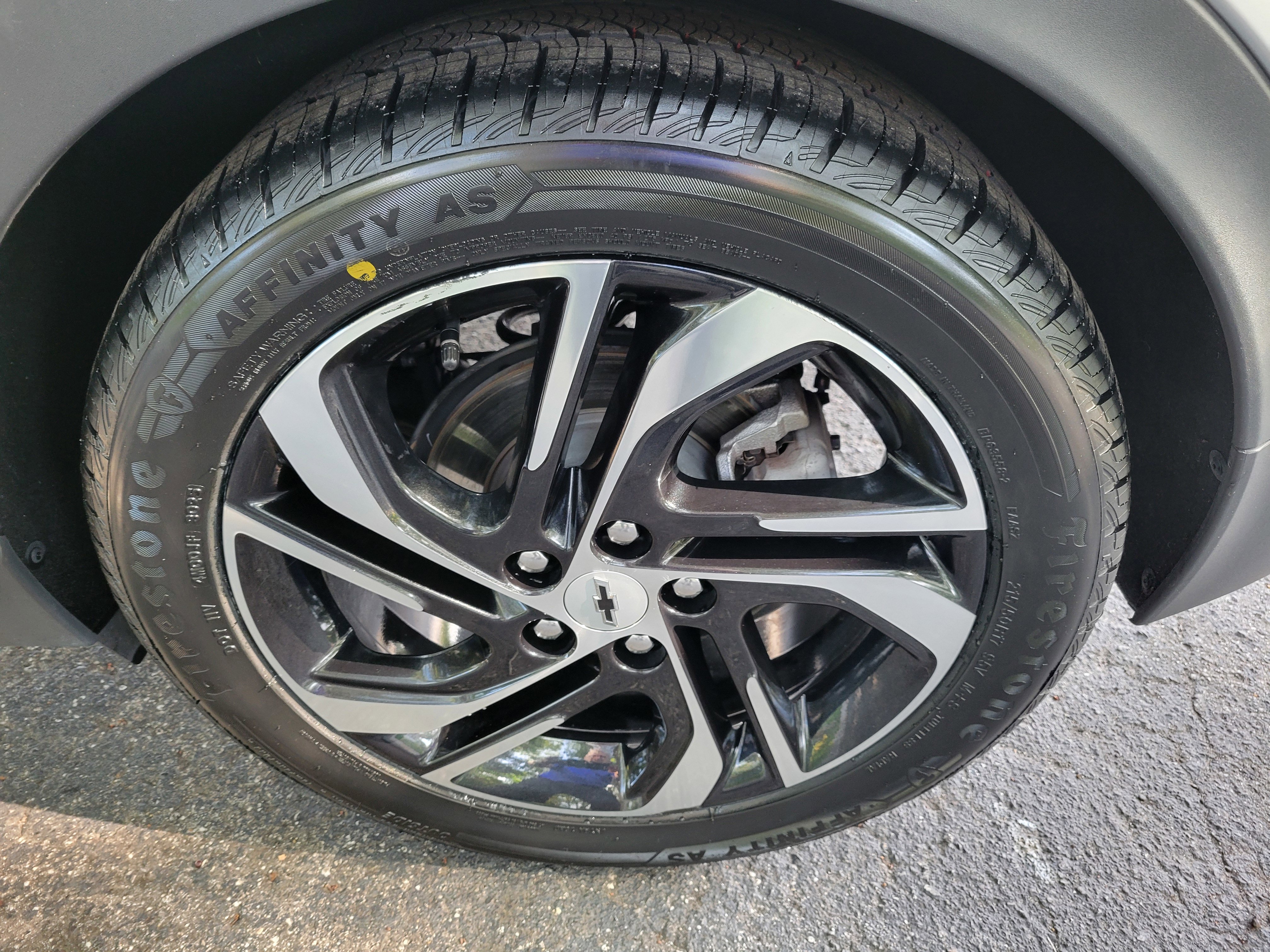 Certified 2023 Chevrolet Bolt LT w/ Infotainment Package image 39