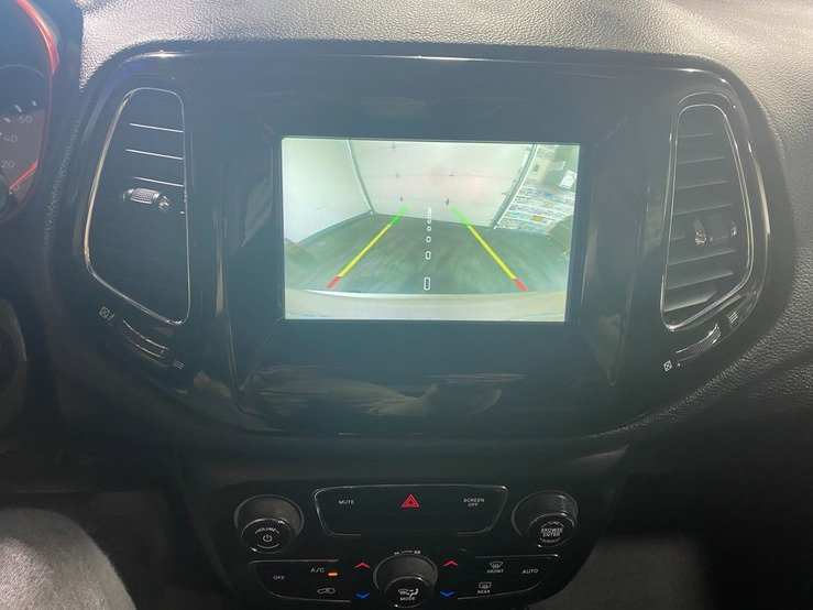 Used 2020 Jeep Compass Trailhawk image 22