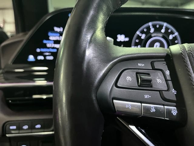 Used 2023 Cadillac Escalade ESV V w/ LPO, Floor Liner Package AWD/4WD image 28