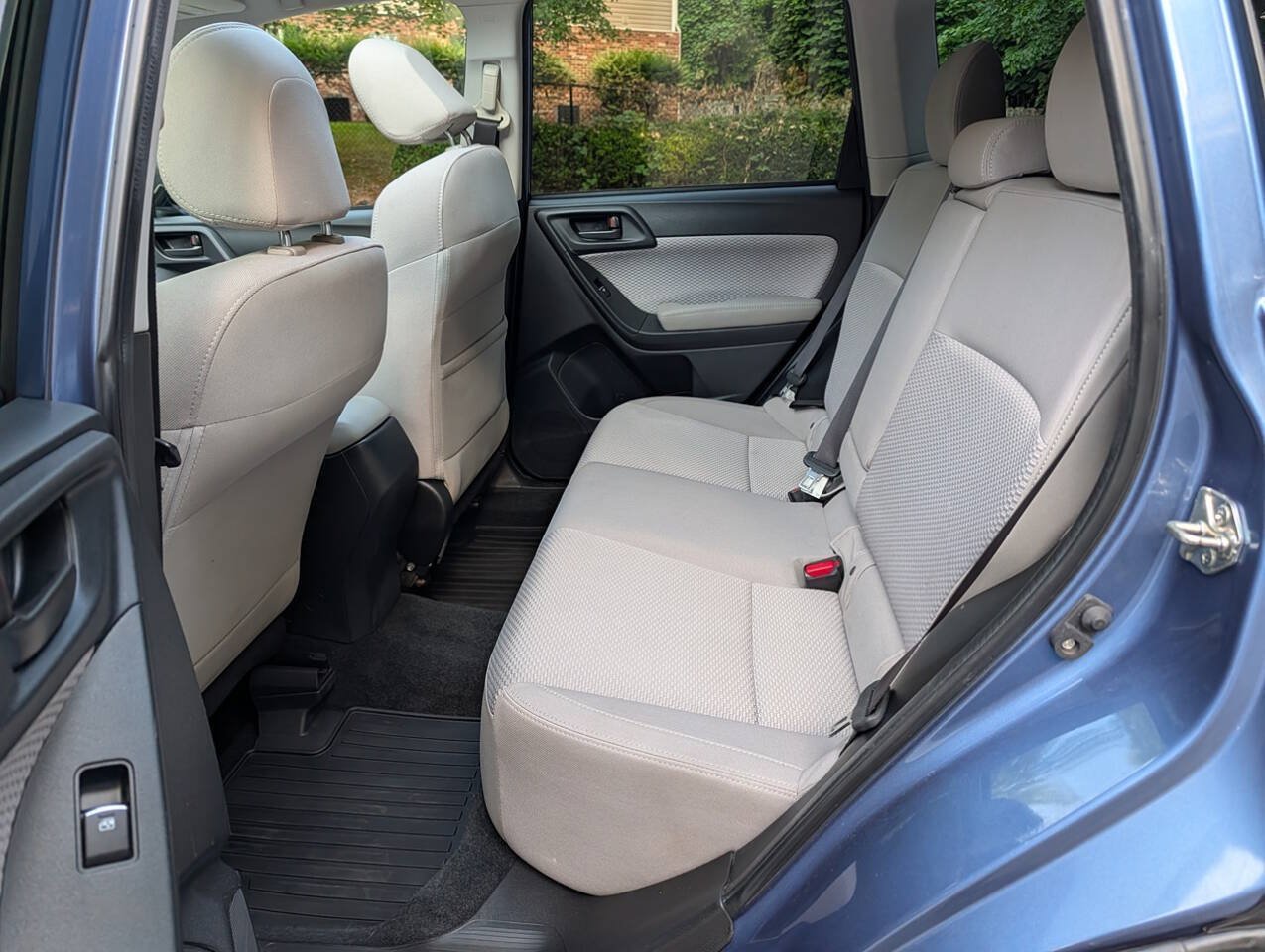 Used 2017 Subaru Forester 2.5i Premium w/ Protection Package #1 AWD/4WD image 26