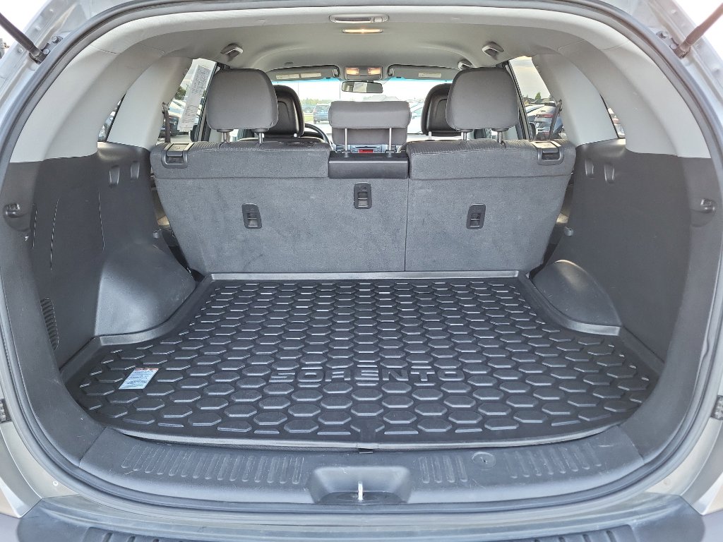 Used 2013 Kia Sorento LX image 7