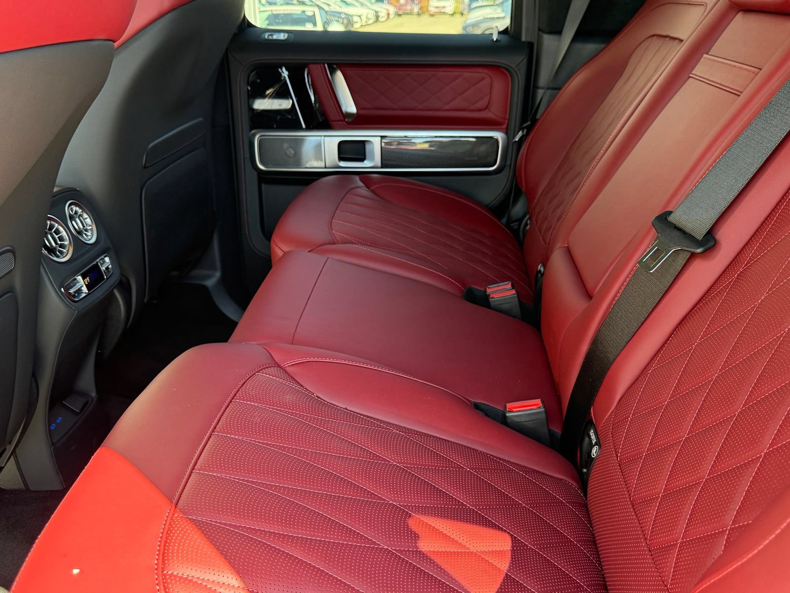 New 2027 Mercedes-Benz G 580 e image 29